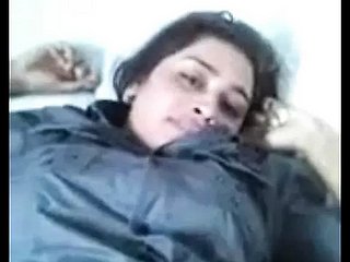 नव विवाहित मौसी ने मेरे साथ सेक्स किया है