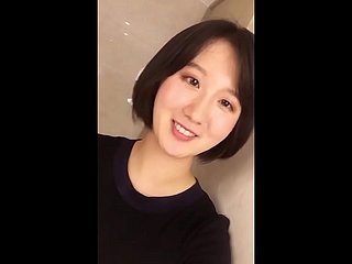 Chinese Dorrit Yaqi กระแทกอย่างหนักไปที่อวัยวะเพศชายเทียม