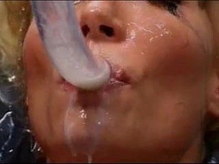GIRLS شرب 800 CUMSHOTS في 15 دقيقة (مزيج)