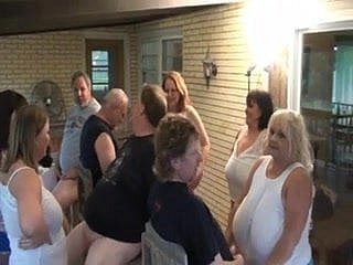 Of age BBW Sluts Sucking Cock trong Nhóm Fun